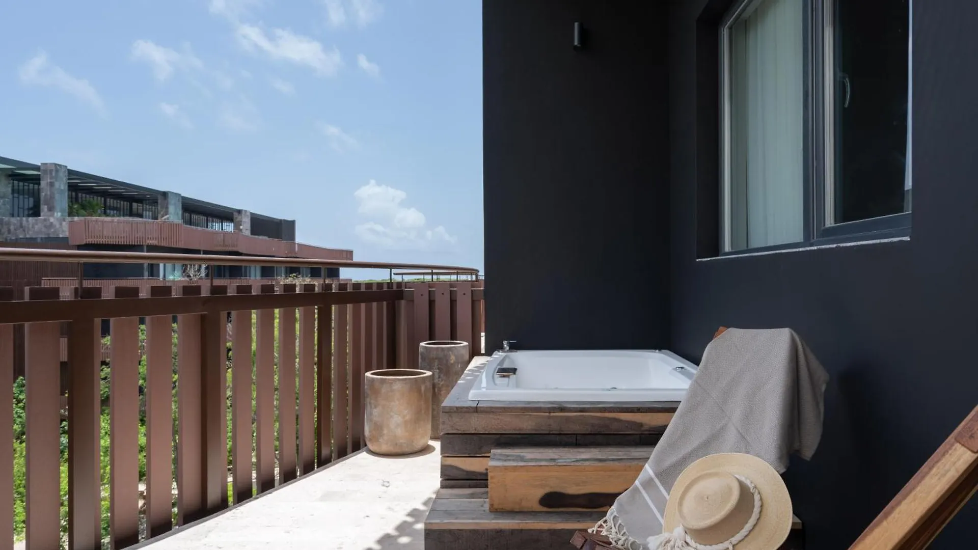 Amira District Daire Tulum